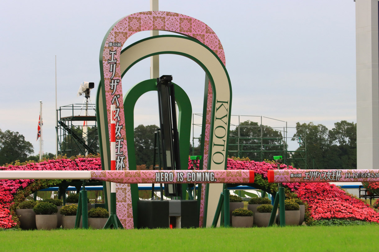 ���[�X���