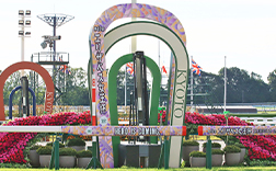 ���[�X���