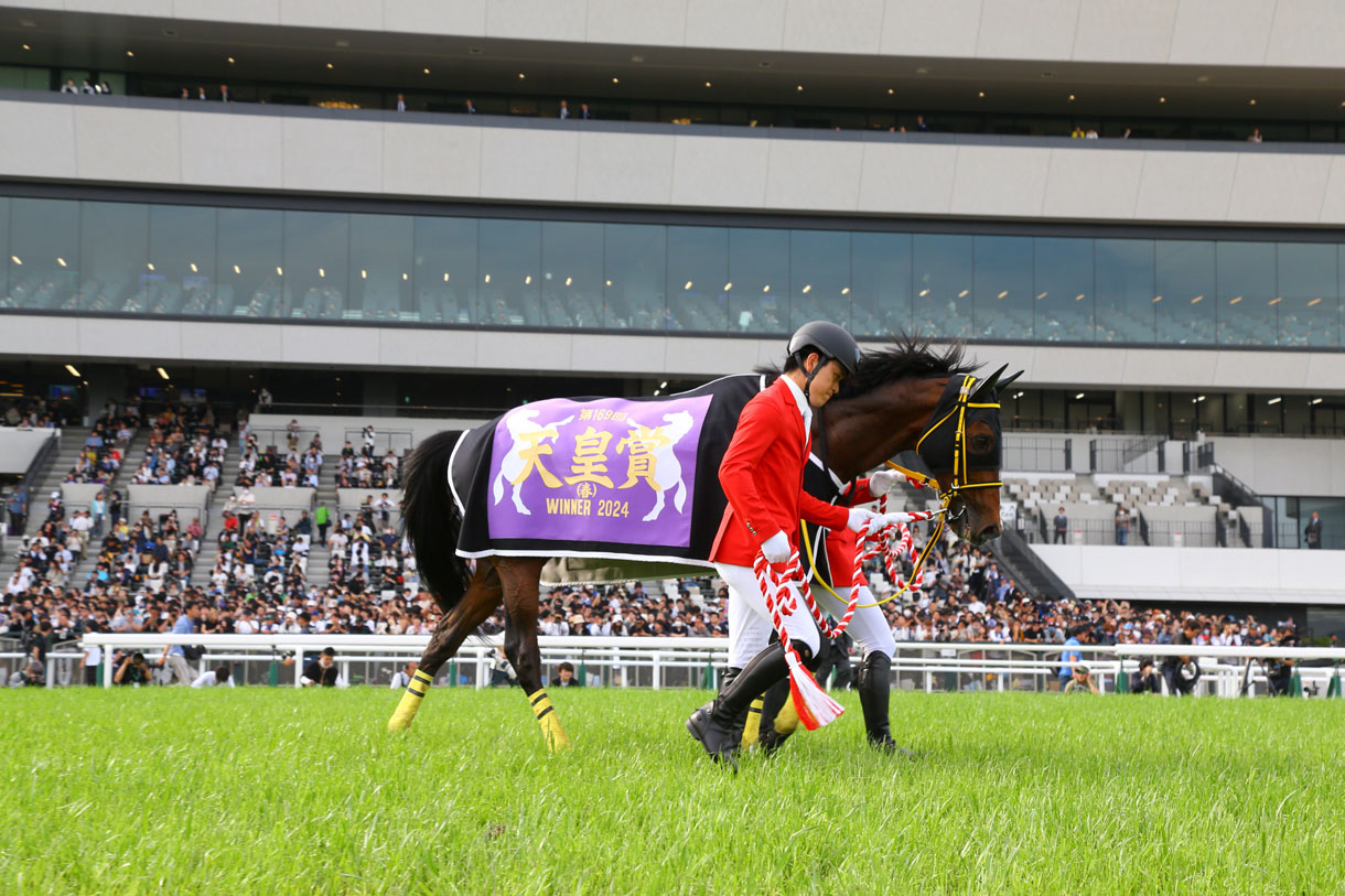 ���[�X���