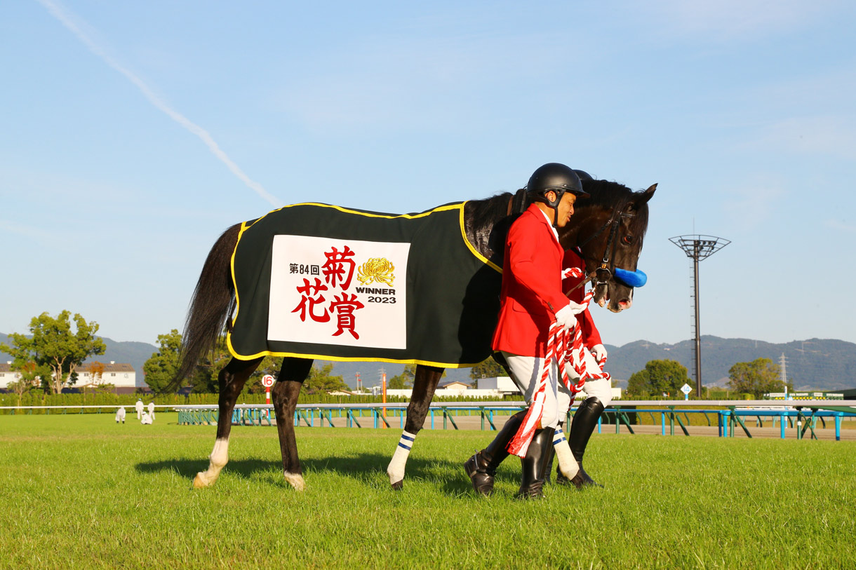 ���[�X���