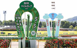 ���[�X���